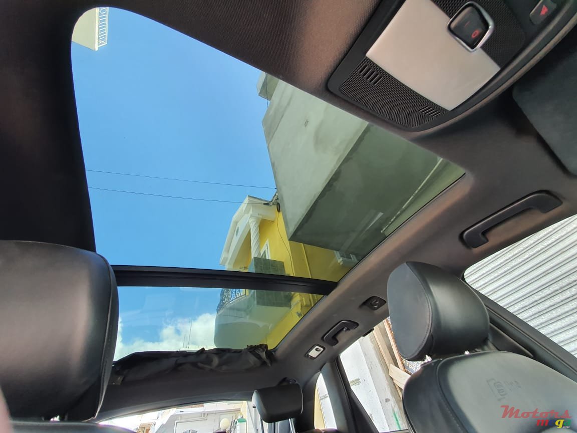 2014' Audi Q5 Black matt wrapping photo #5