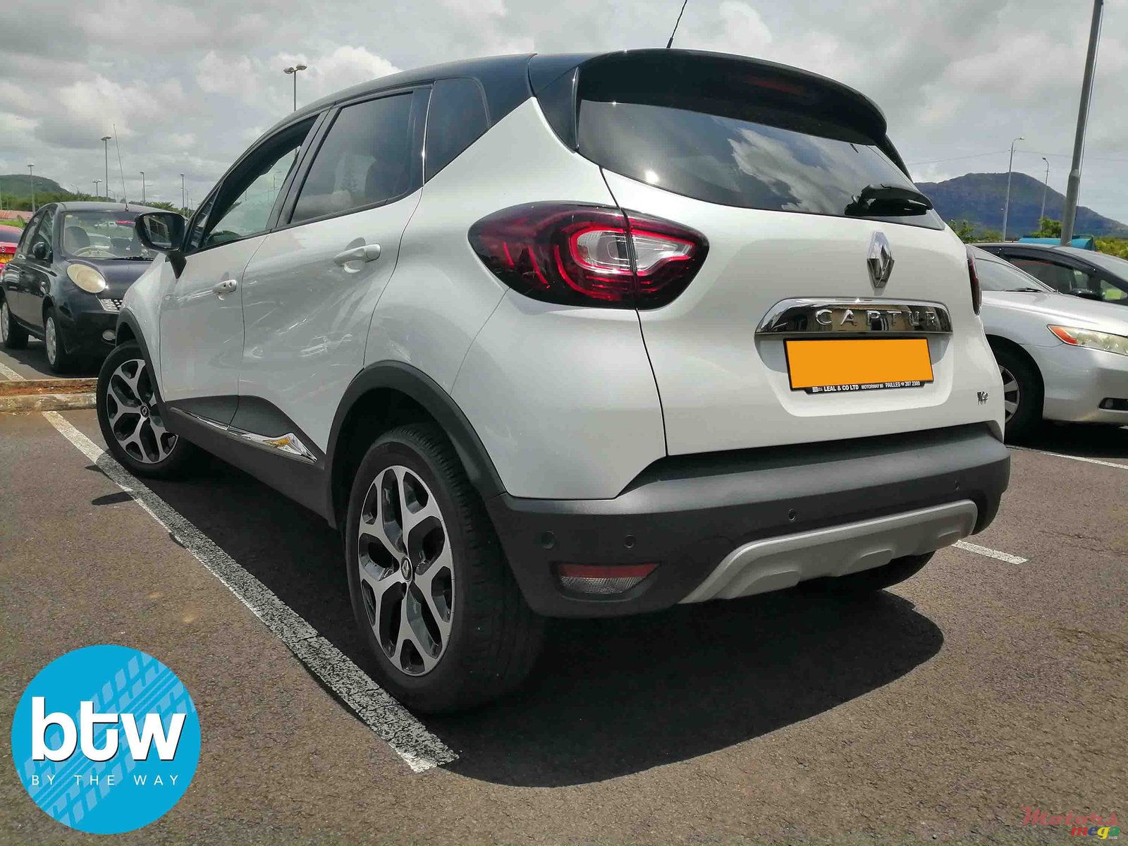 2017' Renault Captur 1.2 Turbo Automatic photo #2