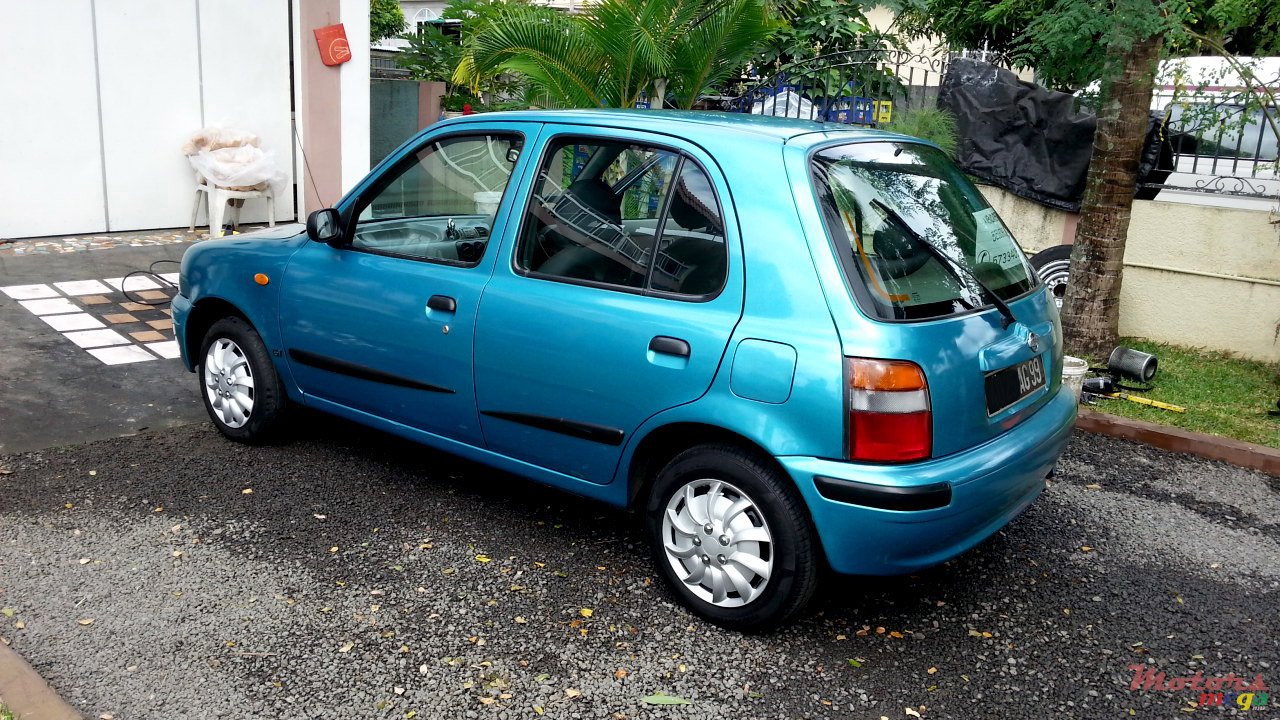 1999' Nissan photo #1