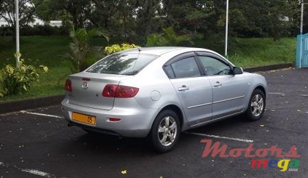 2005' Mazda Axela photo #3