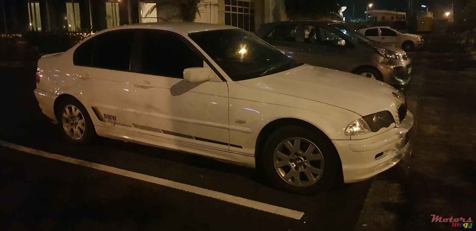 2002' BMW 320 photo #2