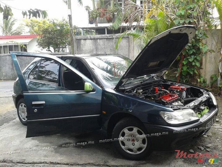 1993' Peugeot 306 converted to yr 00 photo #1