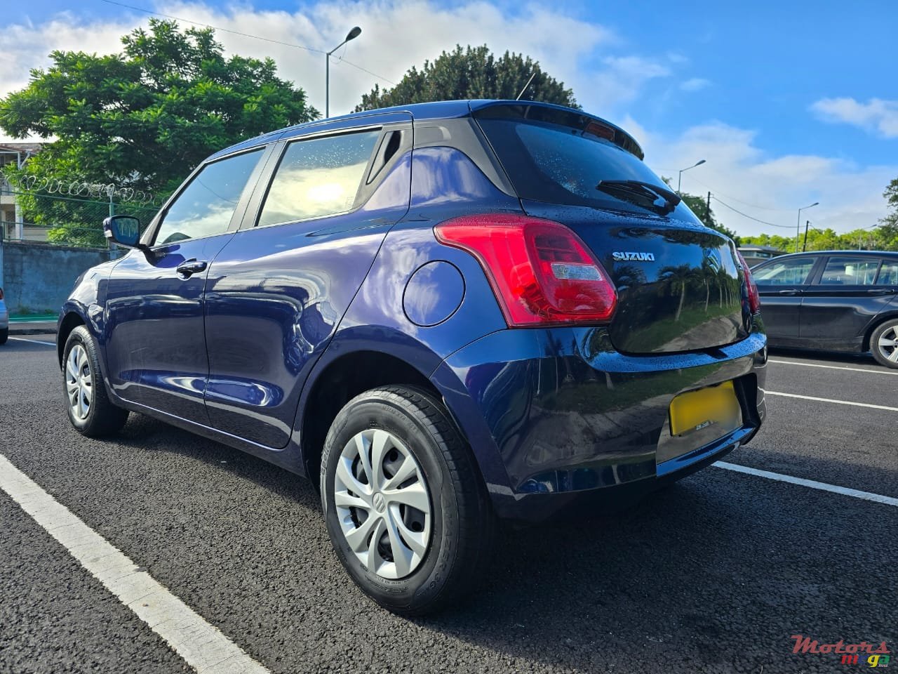 2021' Suzuki Swift photo #4