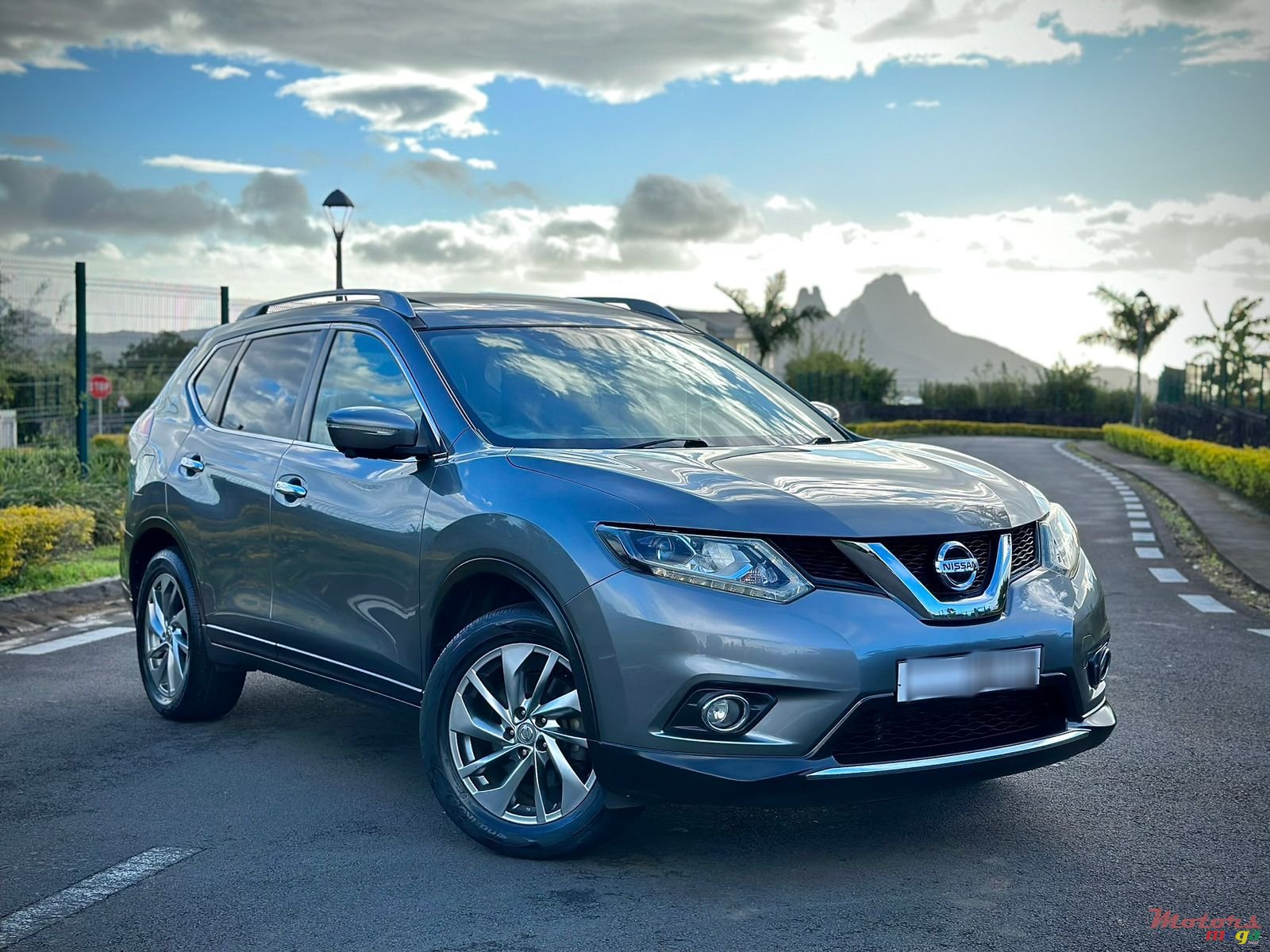 2016' Nissan X-trail photo #1