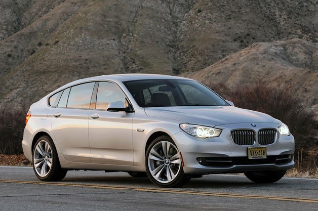 BMW recalls over 32,000 cars and CUVs over fire risk