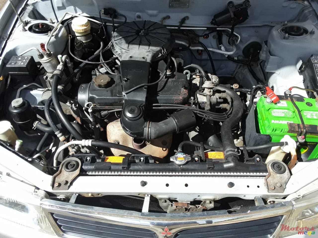 2000' Mitsubishi Lancer photo #1