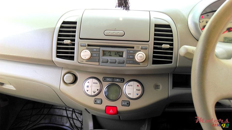 2006' Nissan photo #5