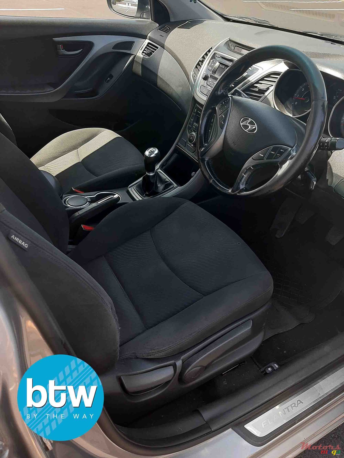 2015' Hyundai Elantra photo #5