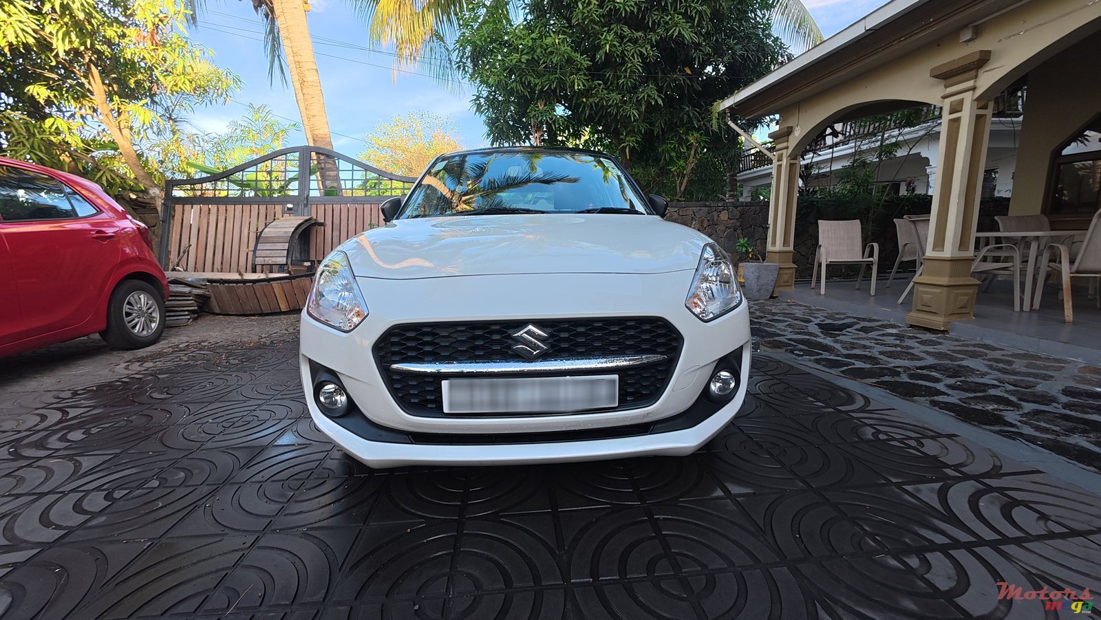 2023' Suzuki Swift GLX AMT (SLDA) photo #1