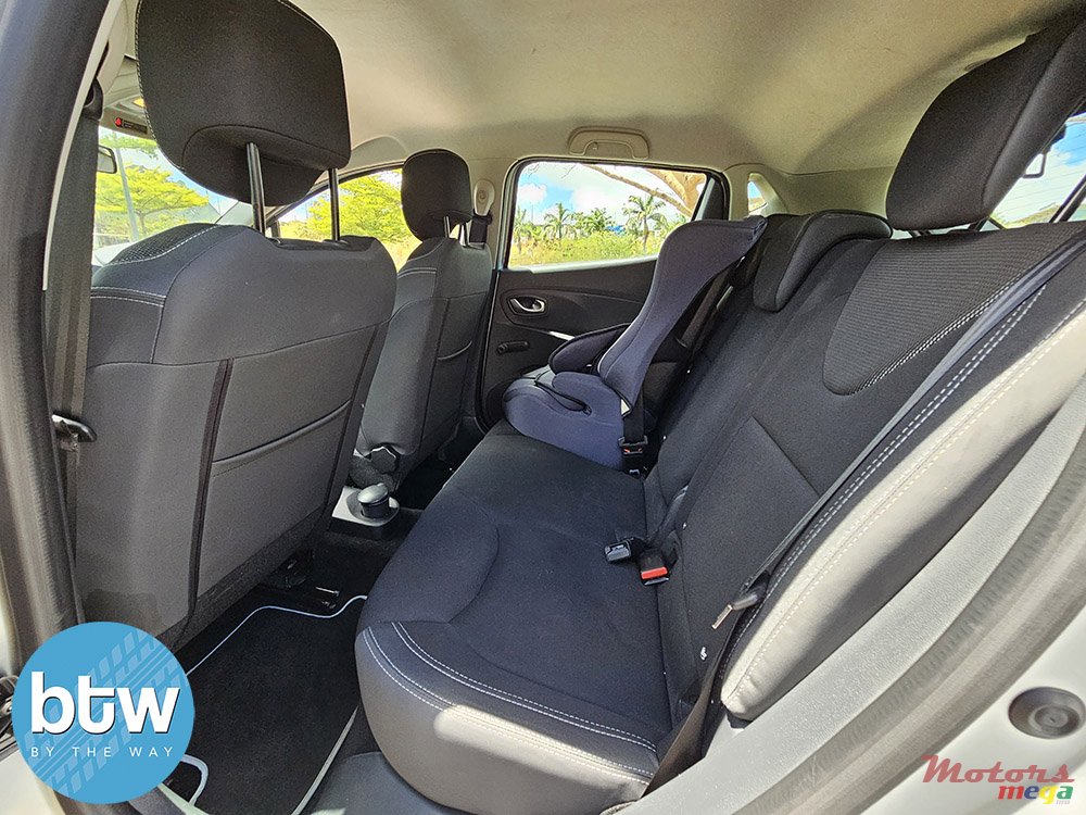 2018' Renault Clio photo #6