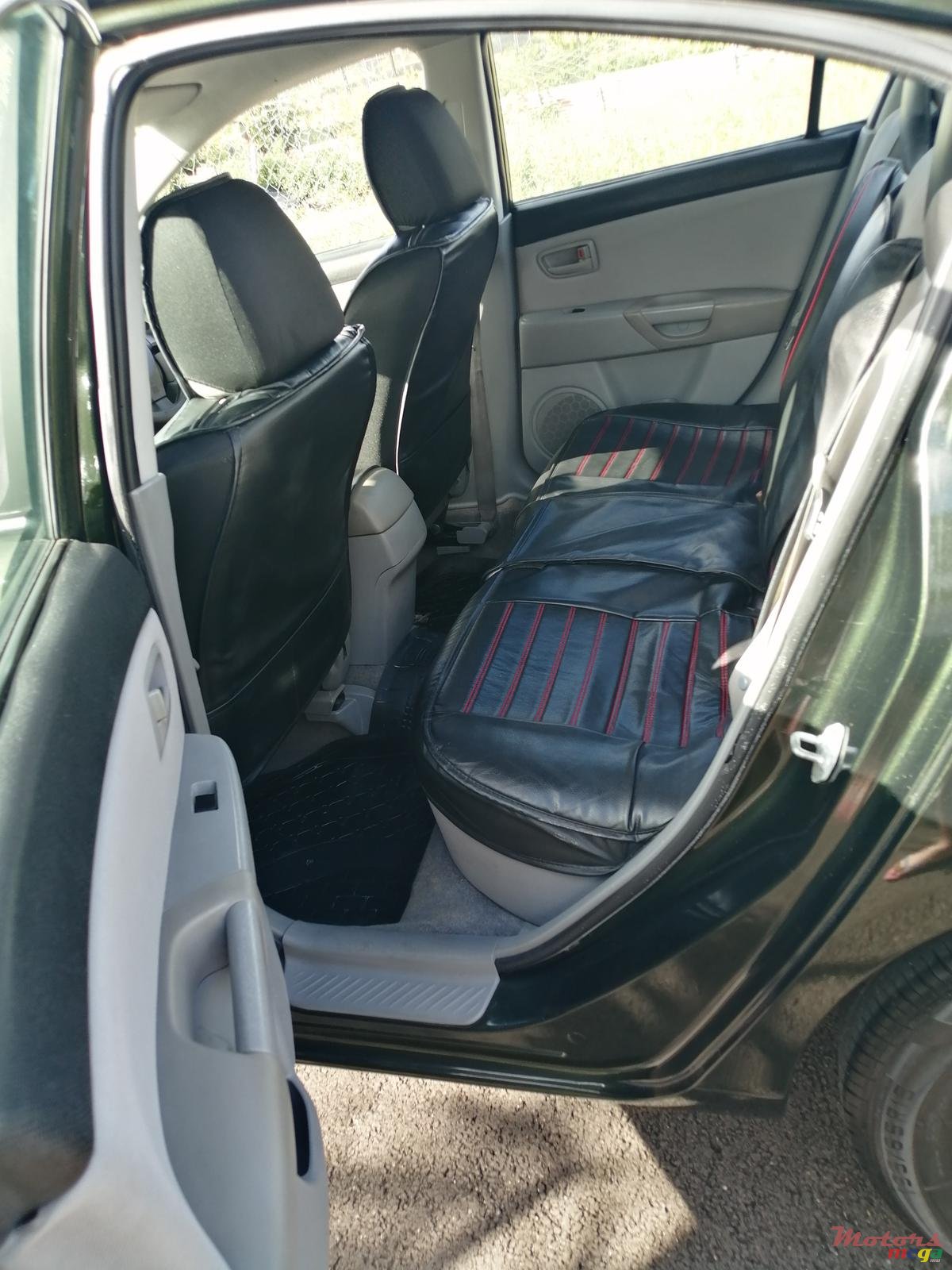 2004' Mazda 3 photo #5