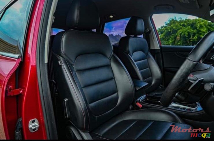 2021' MG HS Luxury photo #6