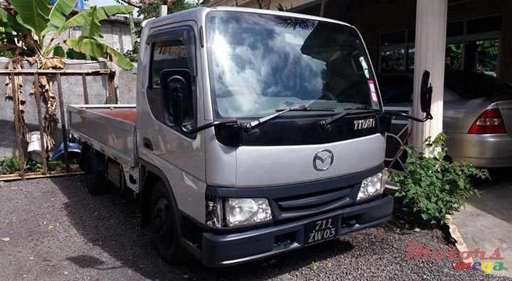 2003' Mazda Titan photo #2