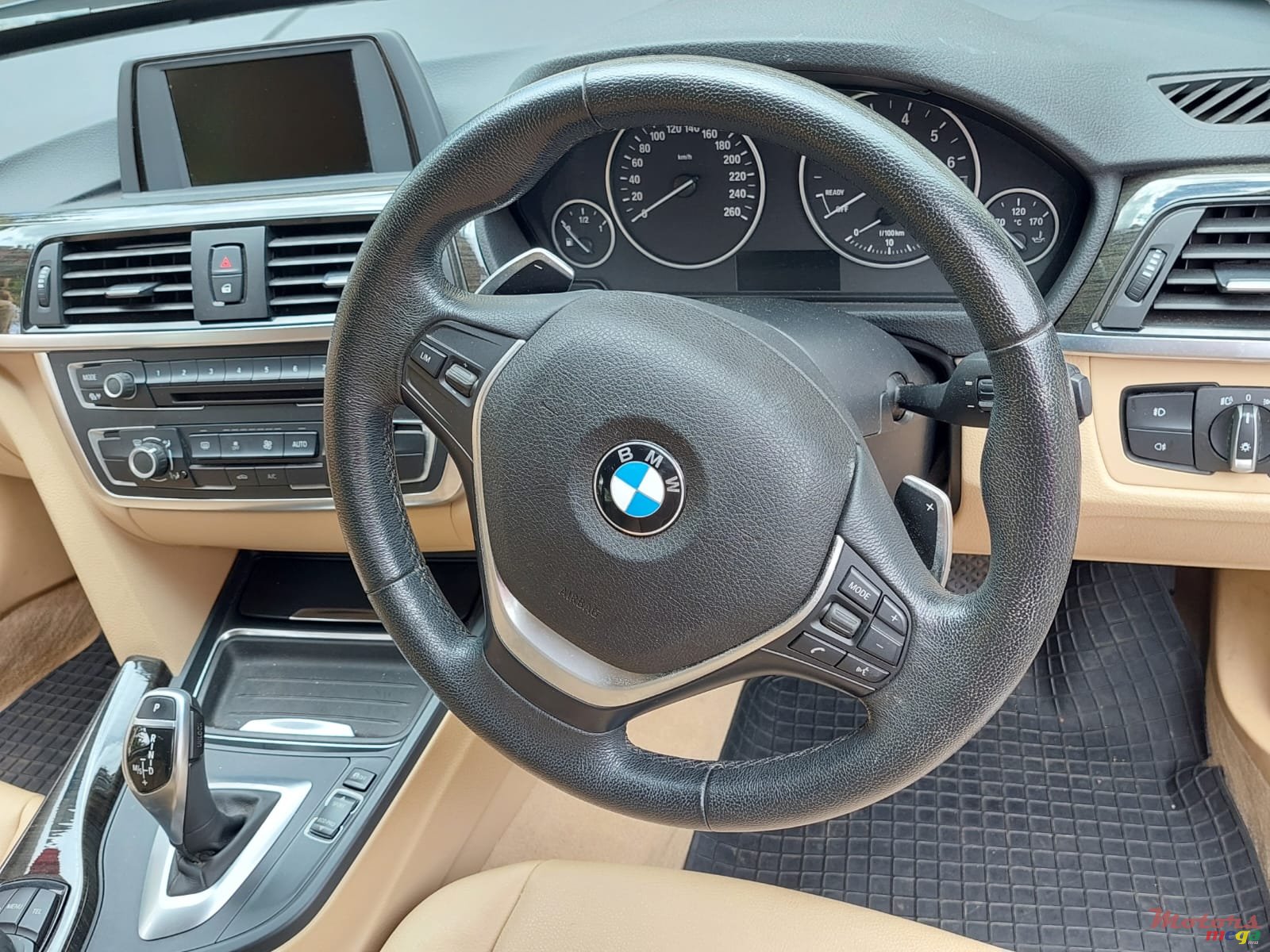 2014' BMW 3 Series Sports drive Gran Turismo 320i photo #7