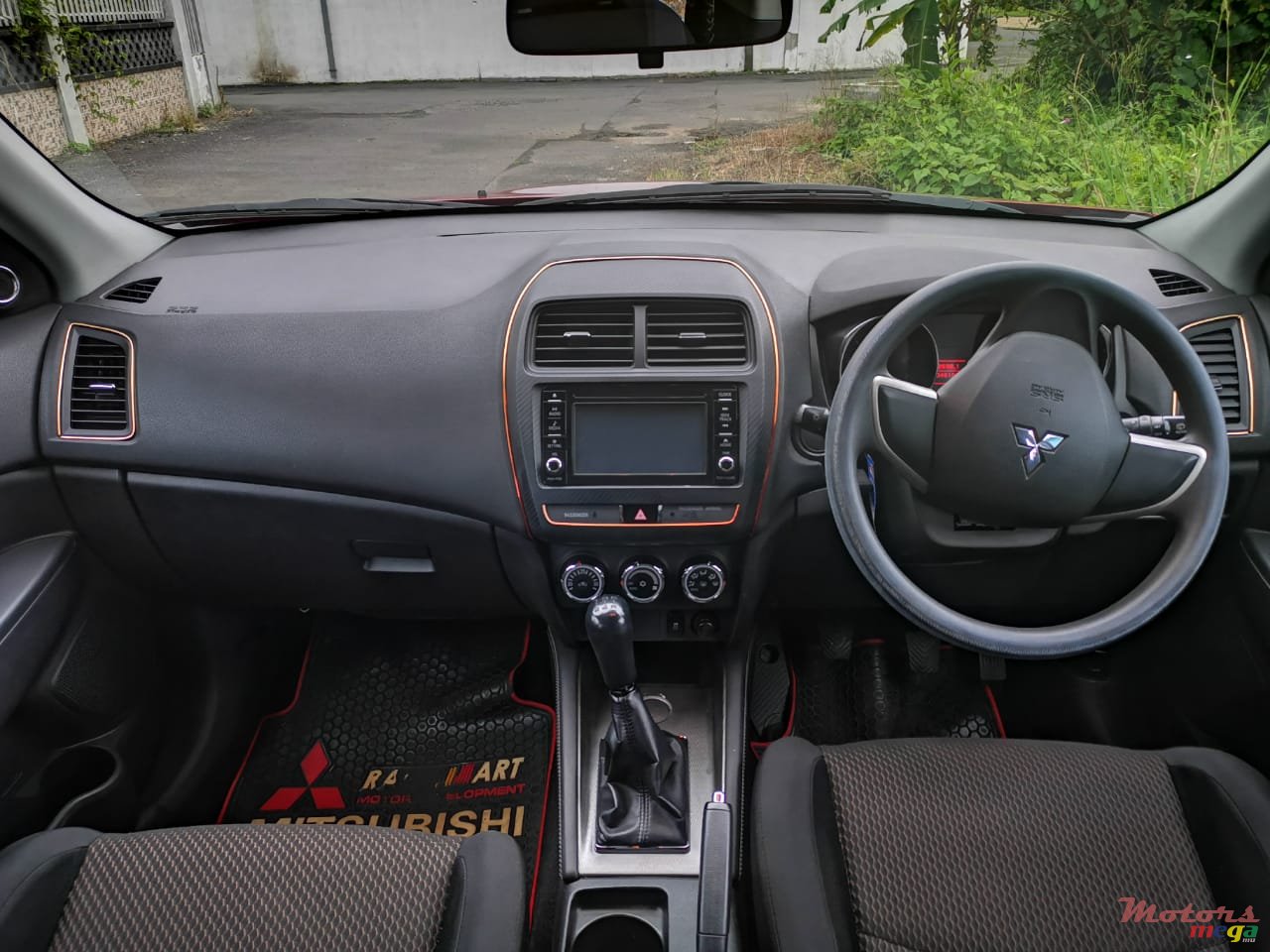 2018' Mitsubishi ASX photo #4