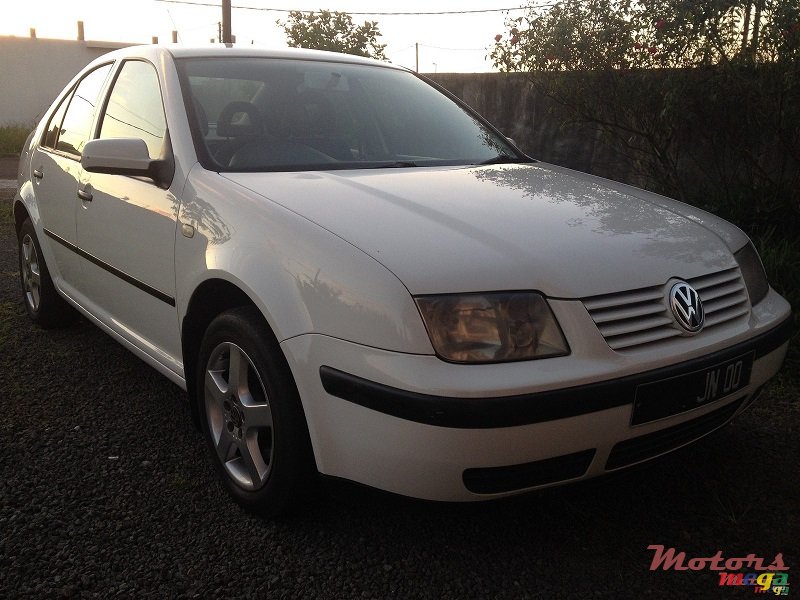 2000' Volkswagen Bora photo #1