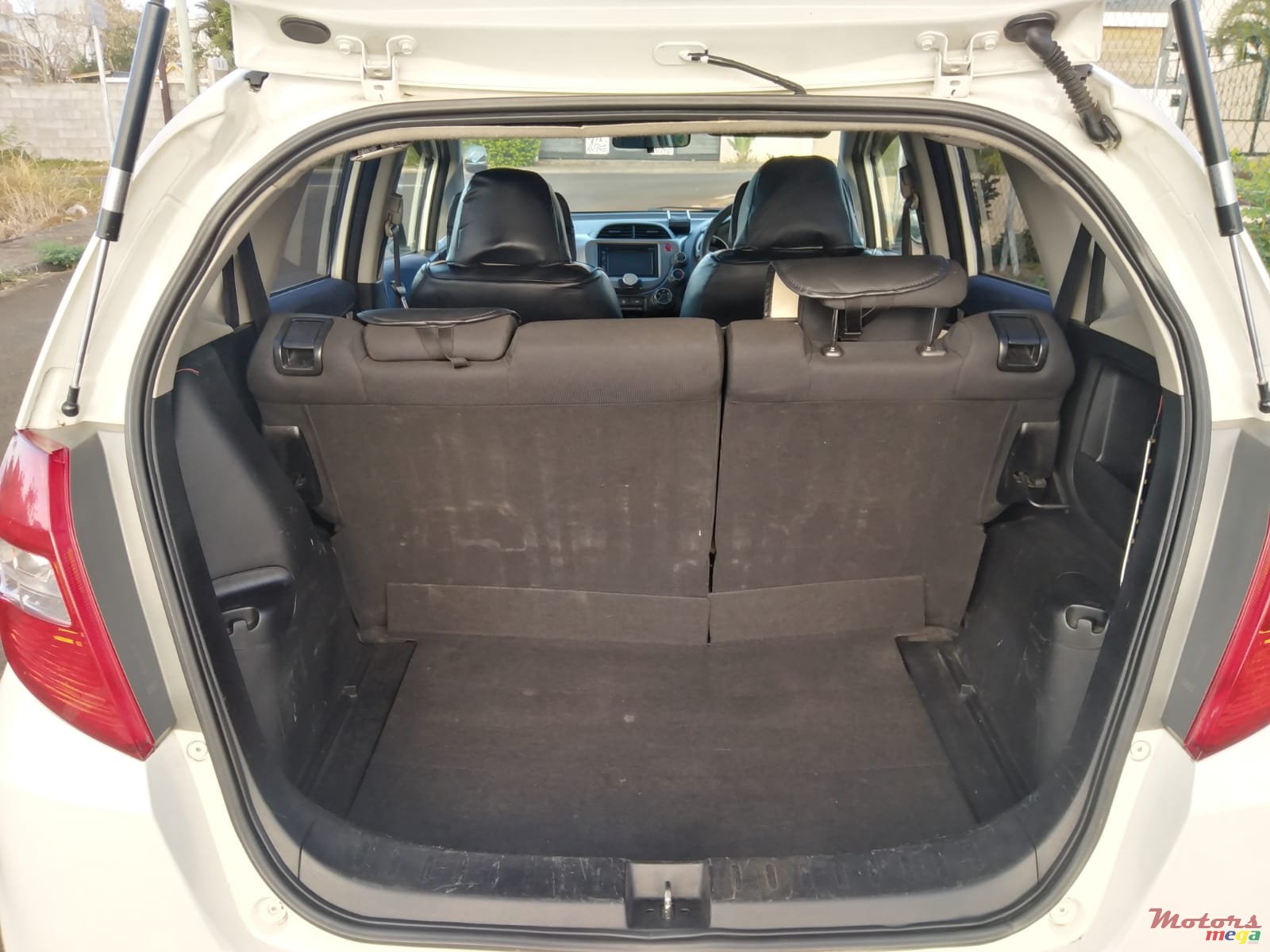 2010' Honda Fit photo #5