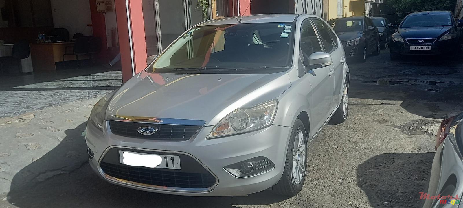 2011' Ford Focus photo #2