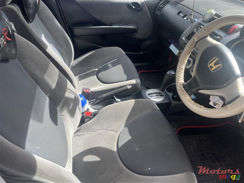 2006' Honda Fit photo #7