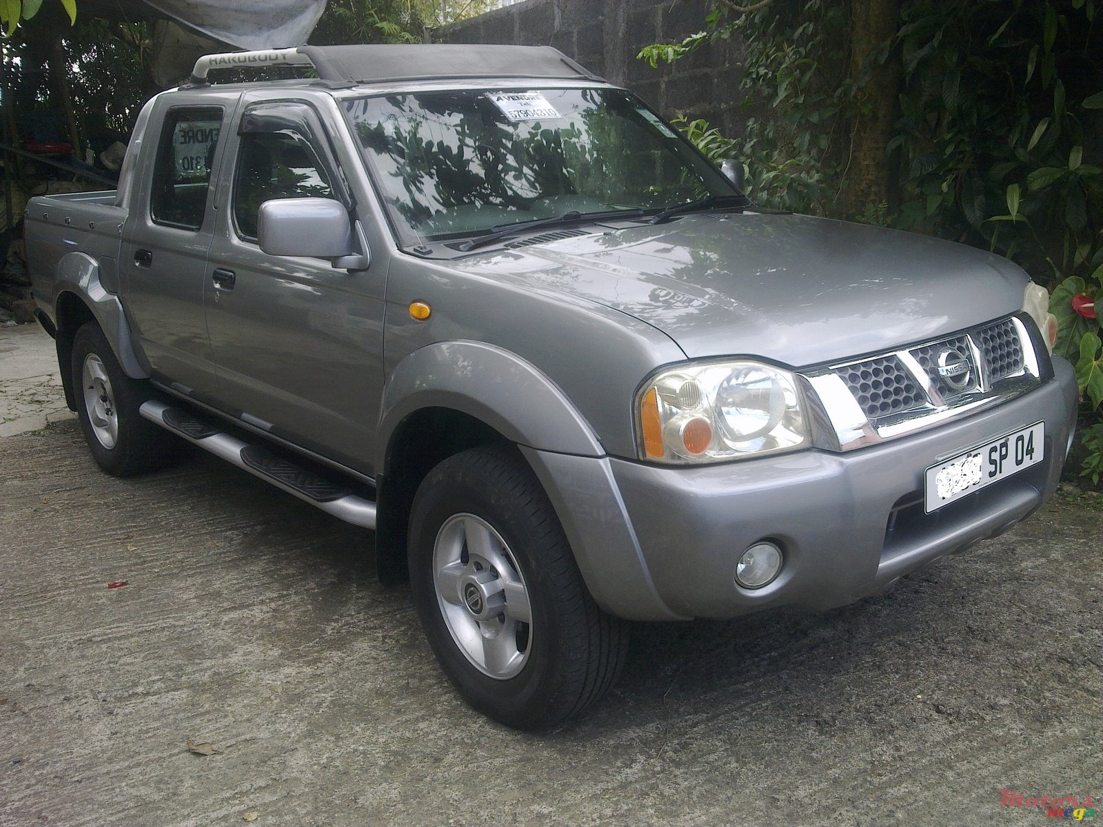 2004' Nissan HARDBODY 3.0 TURBO photo #1