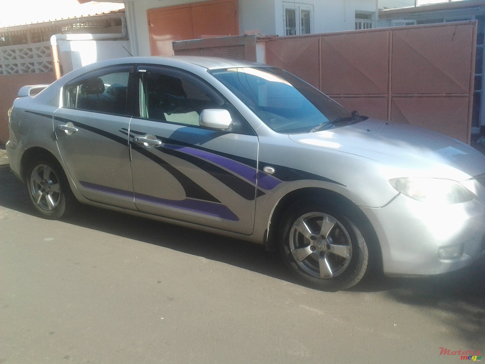 2006' Mazda Axela photo #1