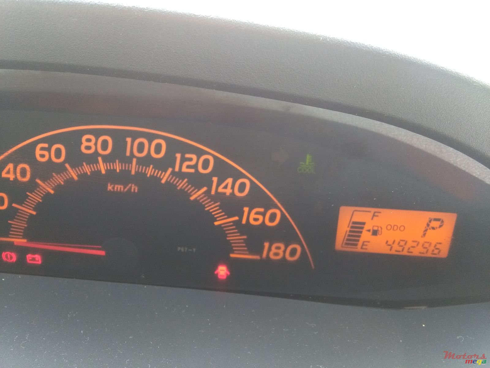 2010' Toyota Vitz All Options photo #7