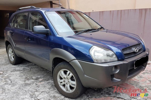 2006' Hyundai Tucson photo #2