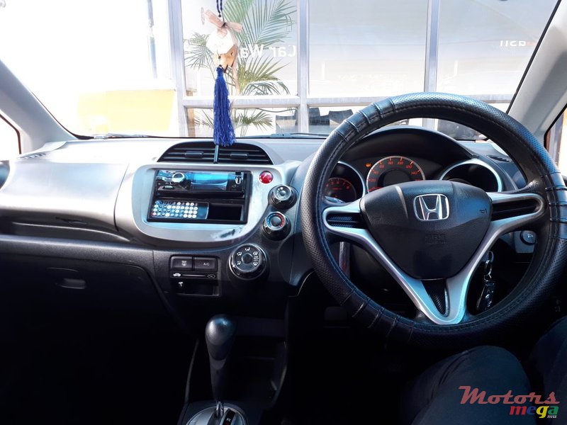 2008' Honda Fit photo #6