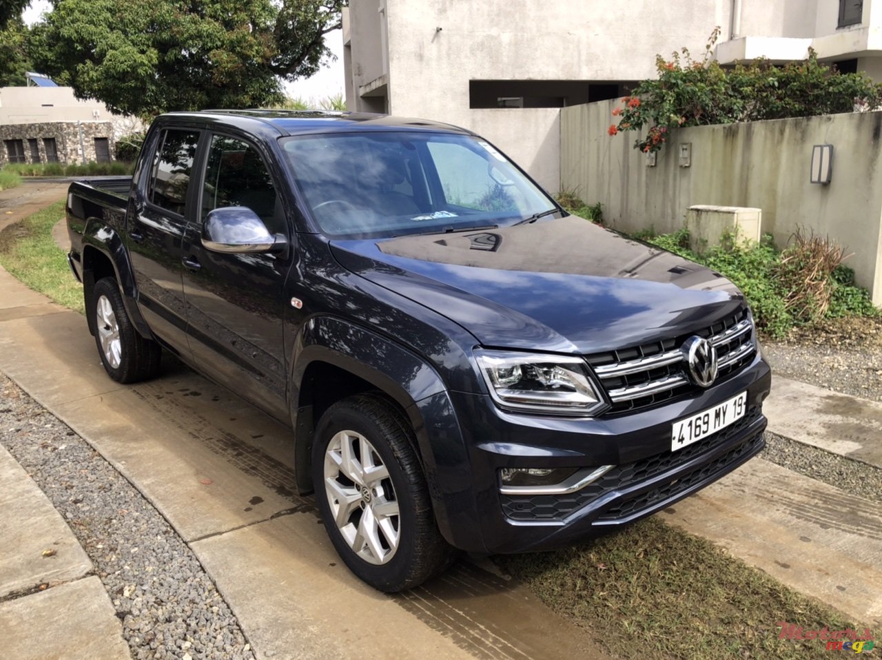 2019' Volkswagen Amarok V6 4Motion photo #1