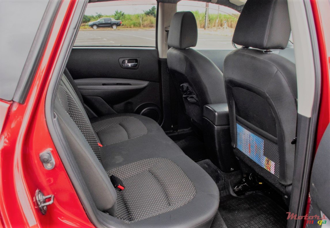 2010' Nissan Qashqai photo #7