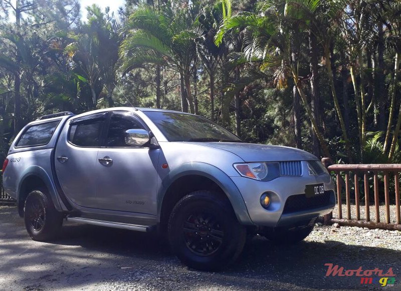 2008' Mitsubishi L 200 Sportero  4x4 turbo photo #3