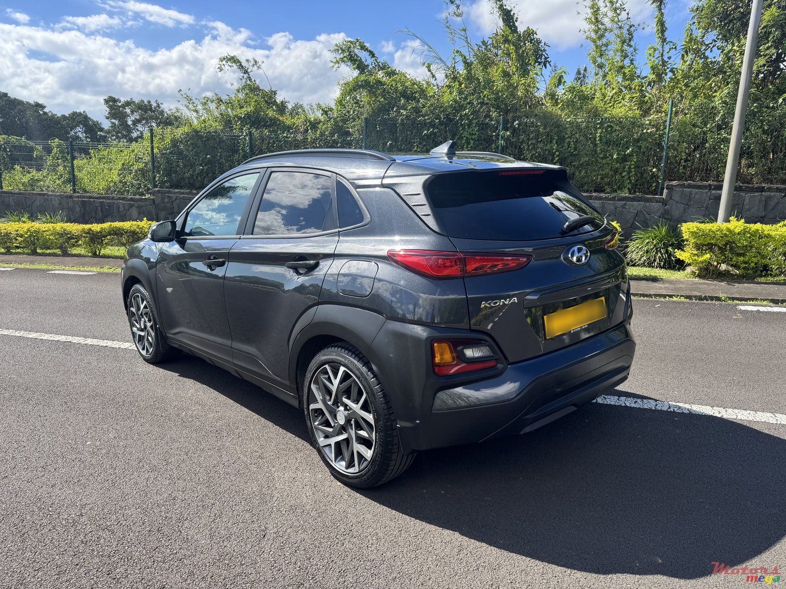 2020' Hyundai Kona hybrid photo #4