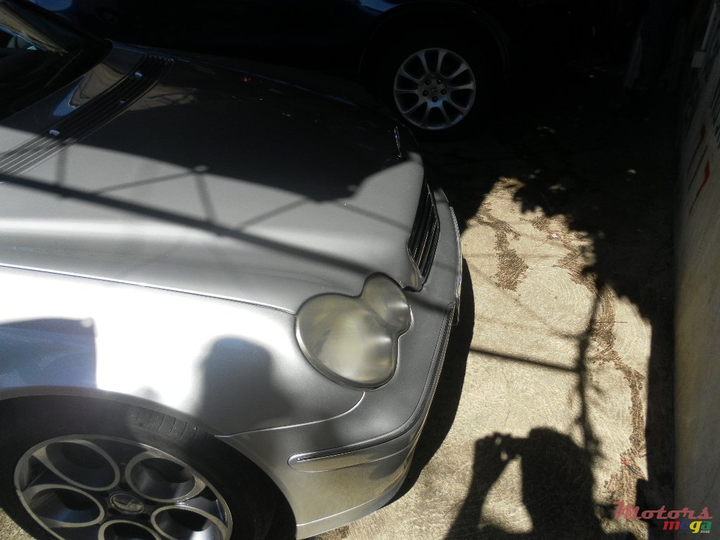 2005' Mercedes-Benz C-Class Class C230 photo #2