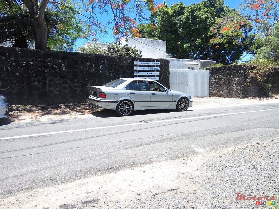 1997' BMW 318 photo #1