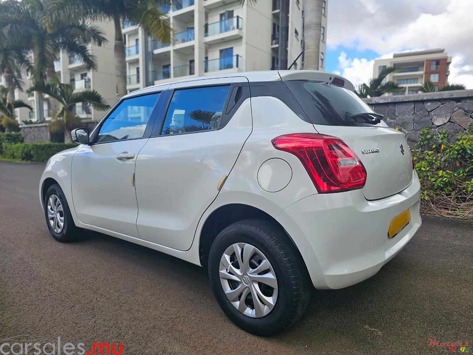 2020' Suzuki Swift 1.2 photo #4