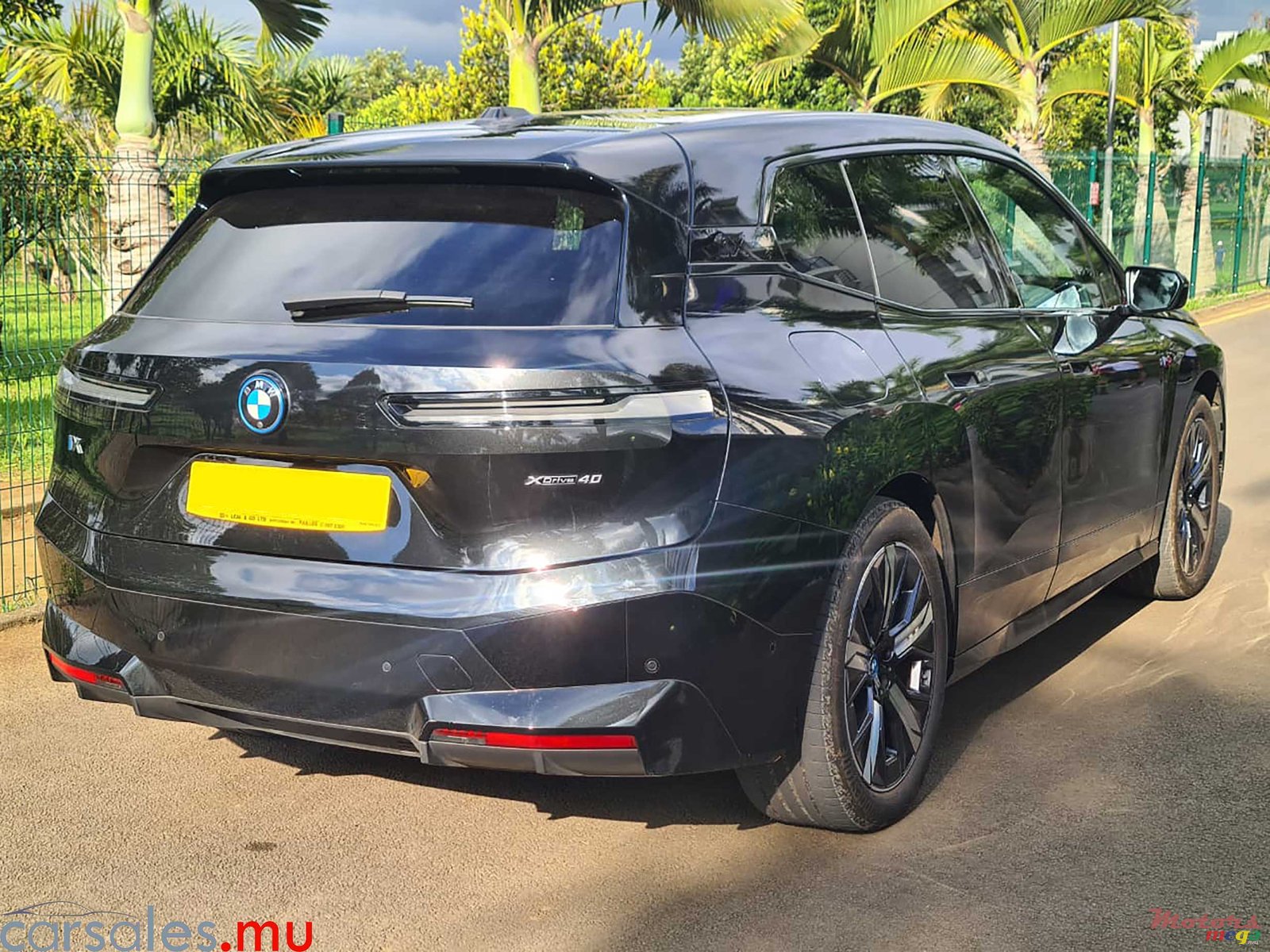 2024' BMW iX XDrive 40 photo #4