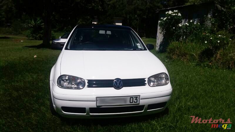 2003' Volkswagen Golf IV photo #1