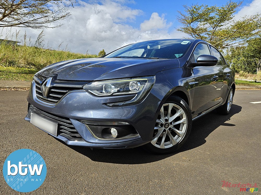2017' Renault Megane photo #2
