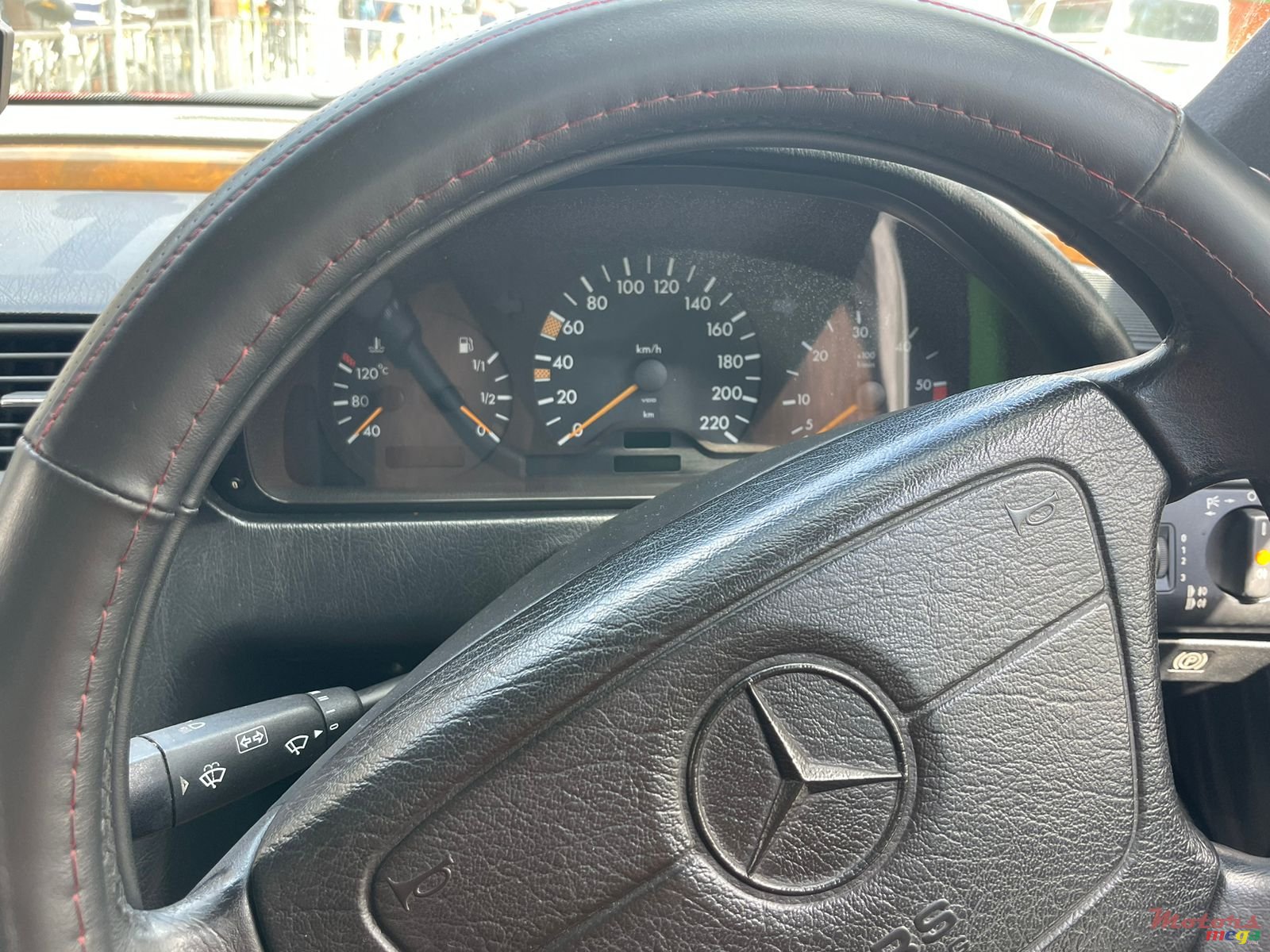 1996' Mercedes-Benz 250 None photo #2