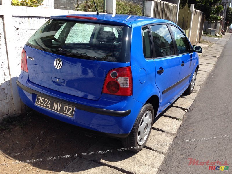 2002' Volkswagen Polo photo #1