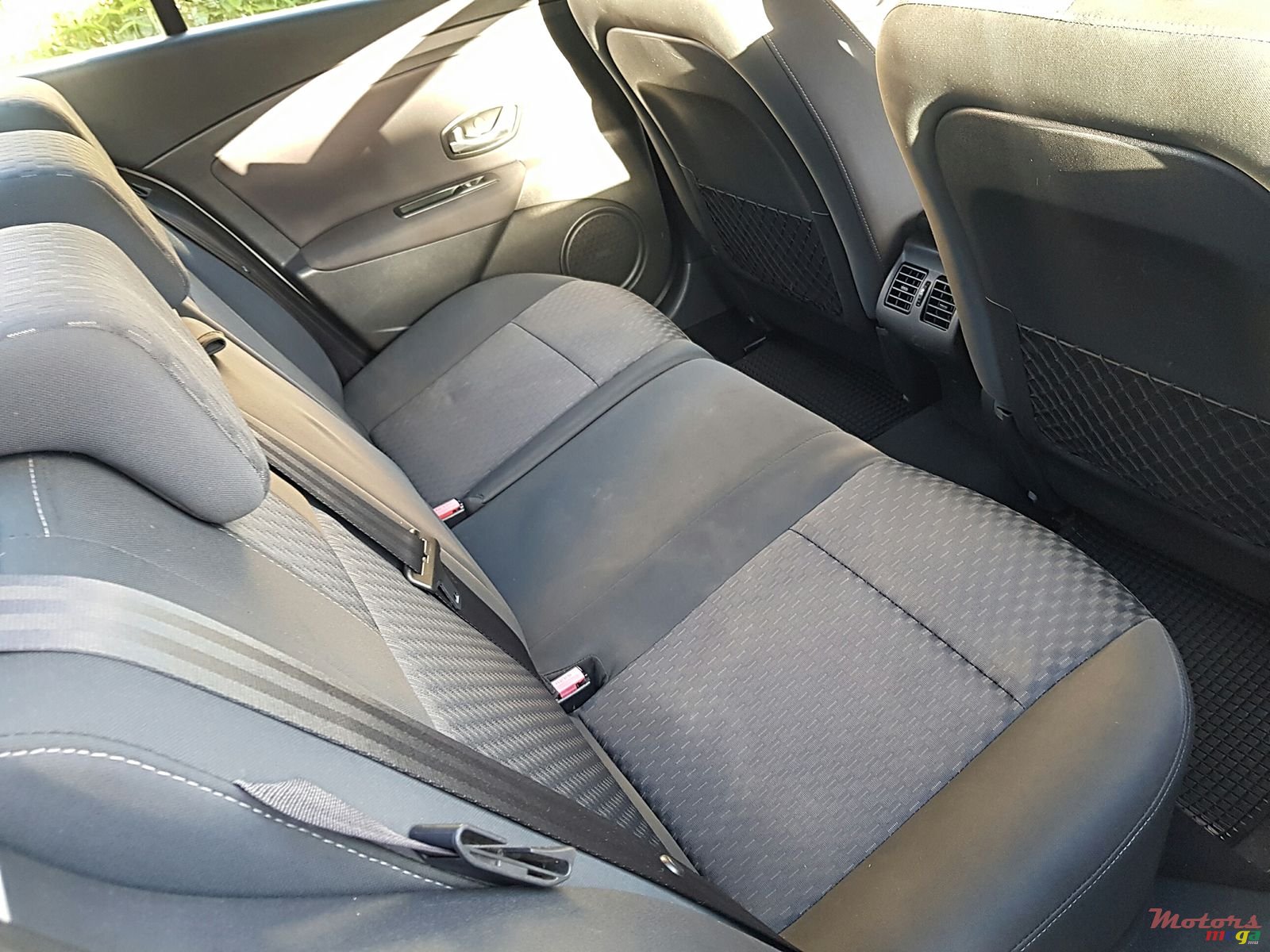 2011' Renault Fluence 1500 cc photo #5