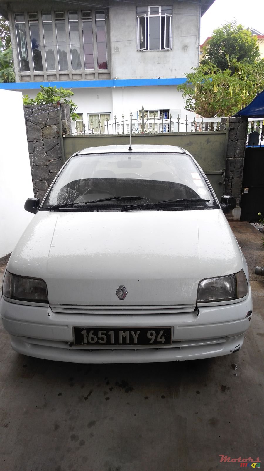 1994' Renault Clio photo #2