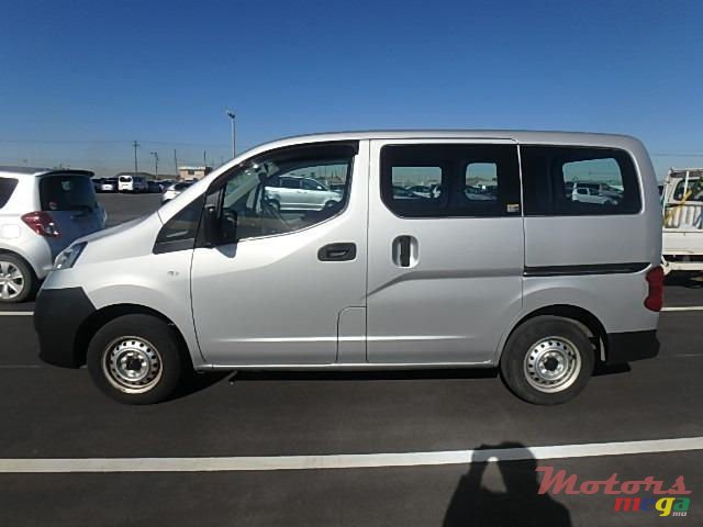 2013' Nissan NV Nv 200 photo #4