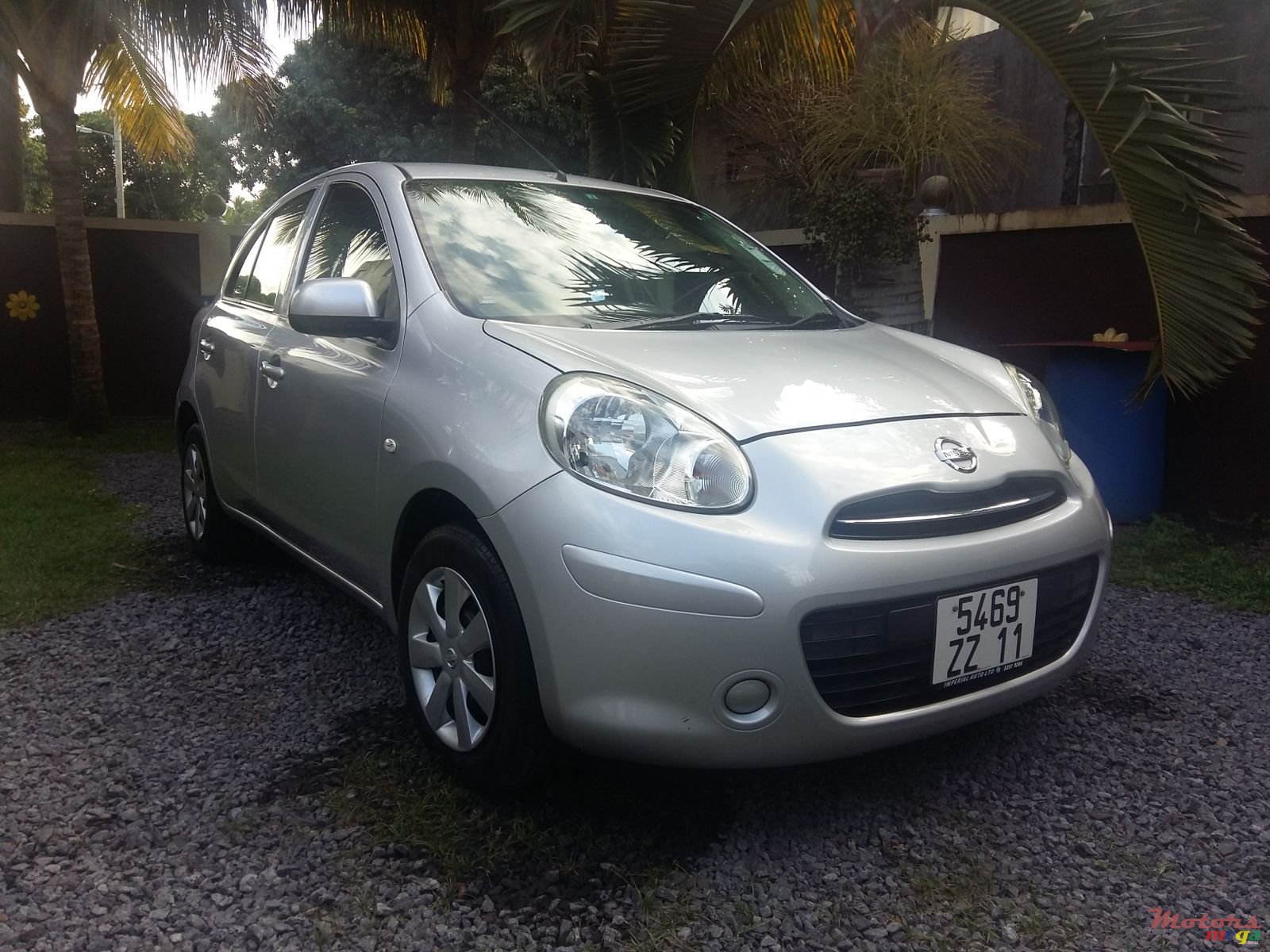 2011' Nissan March photo #1