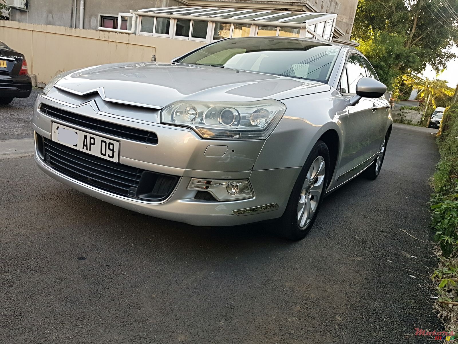 2009' Citroen C5 photo #3