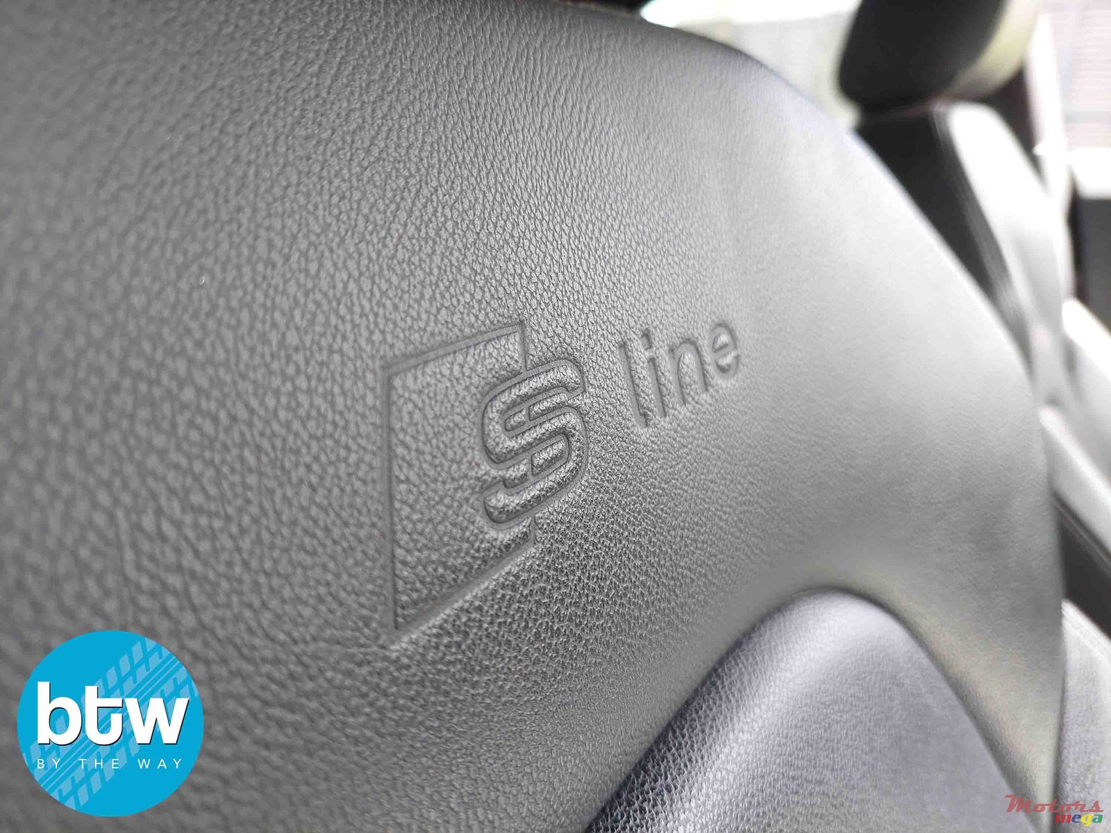 2010' Audi A5 photo #7