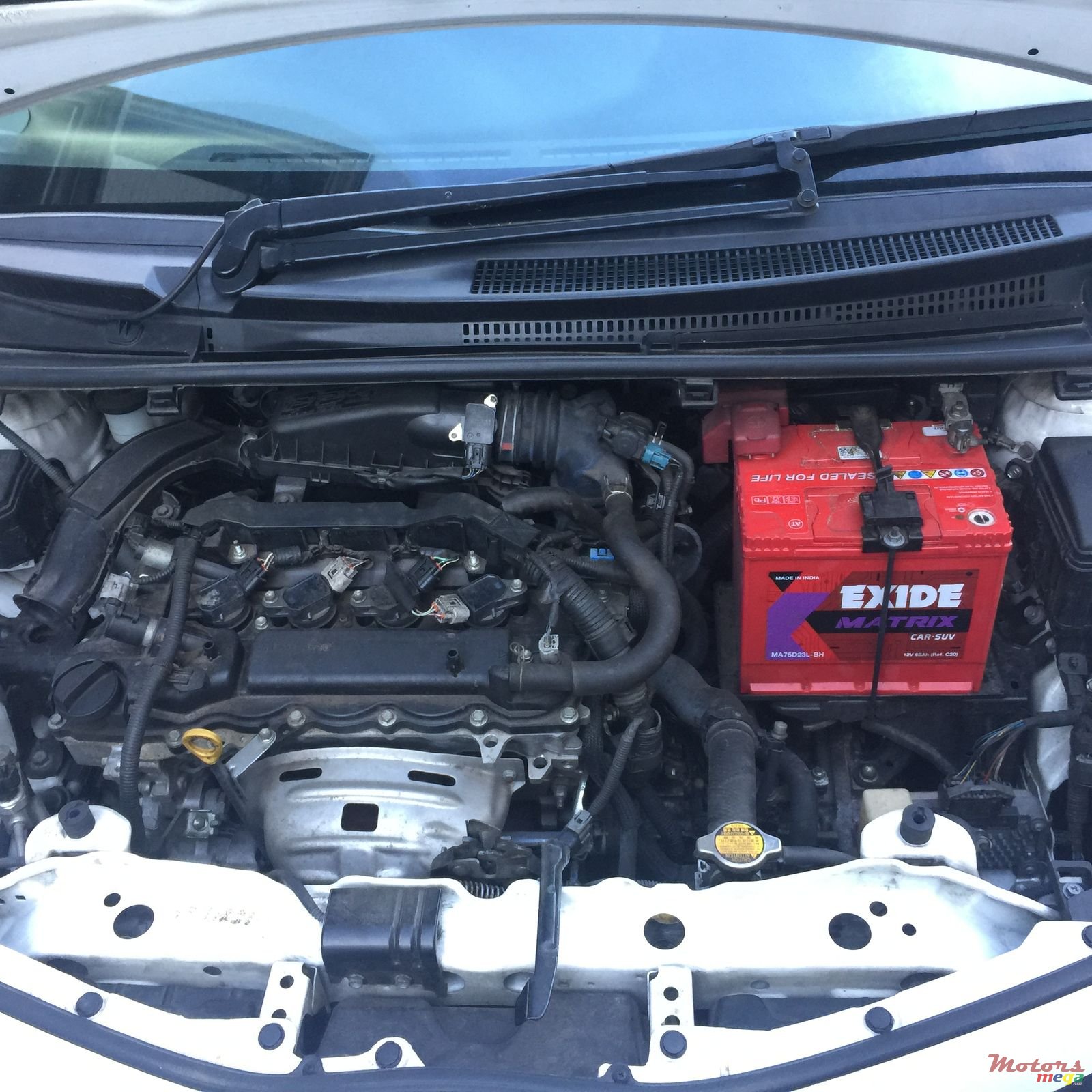 2012' Toyota Vitz photo #6