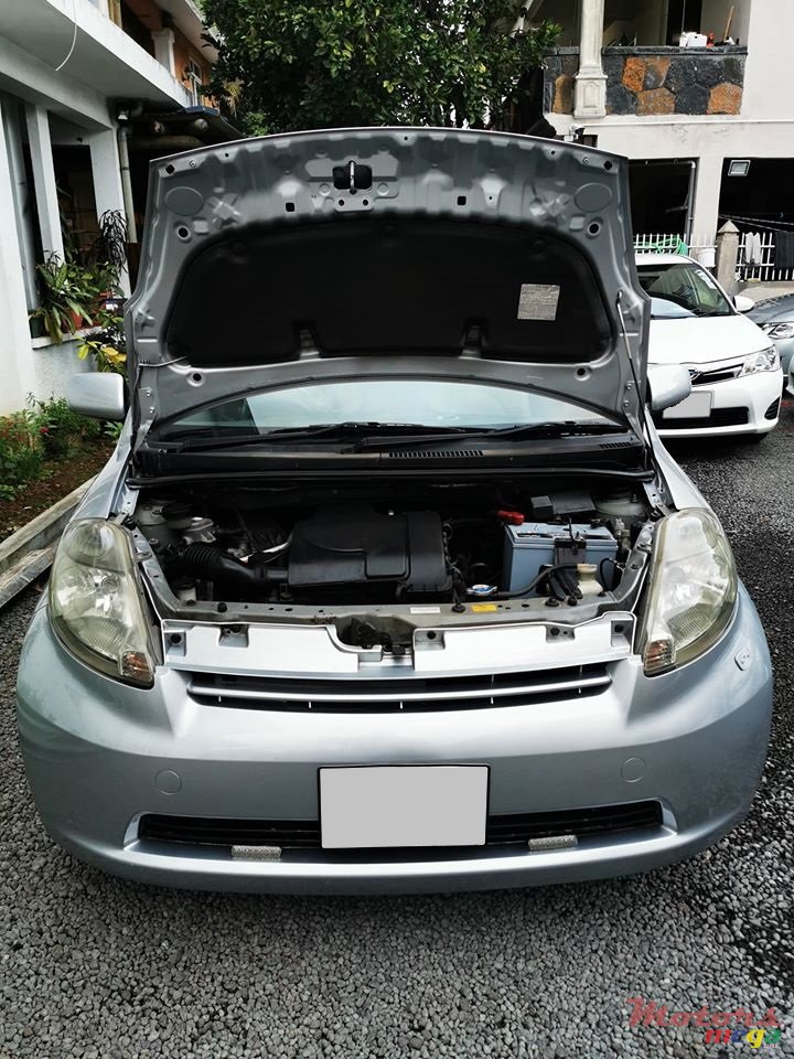 2005' Toyota Passo photo #6