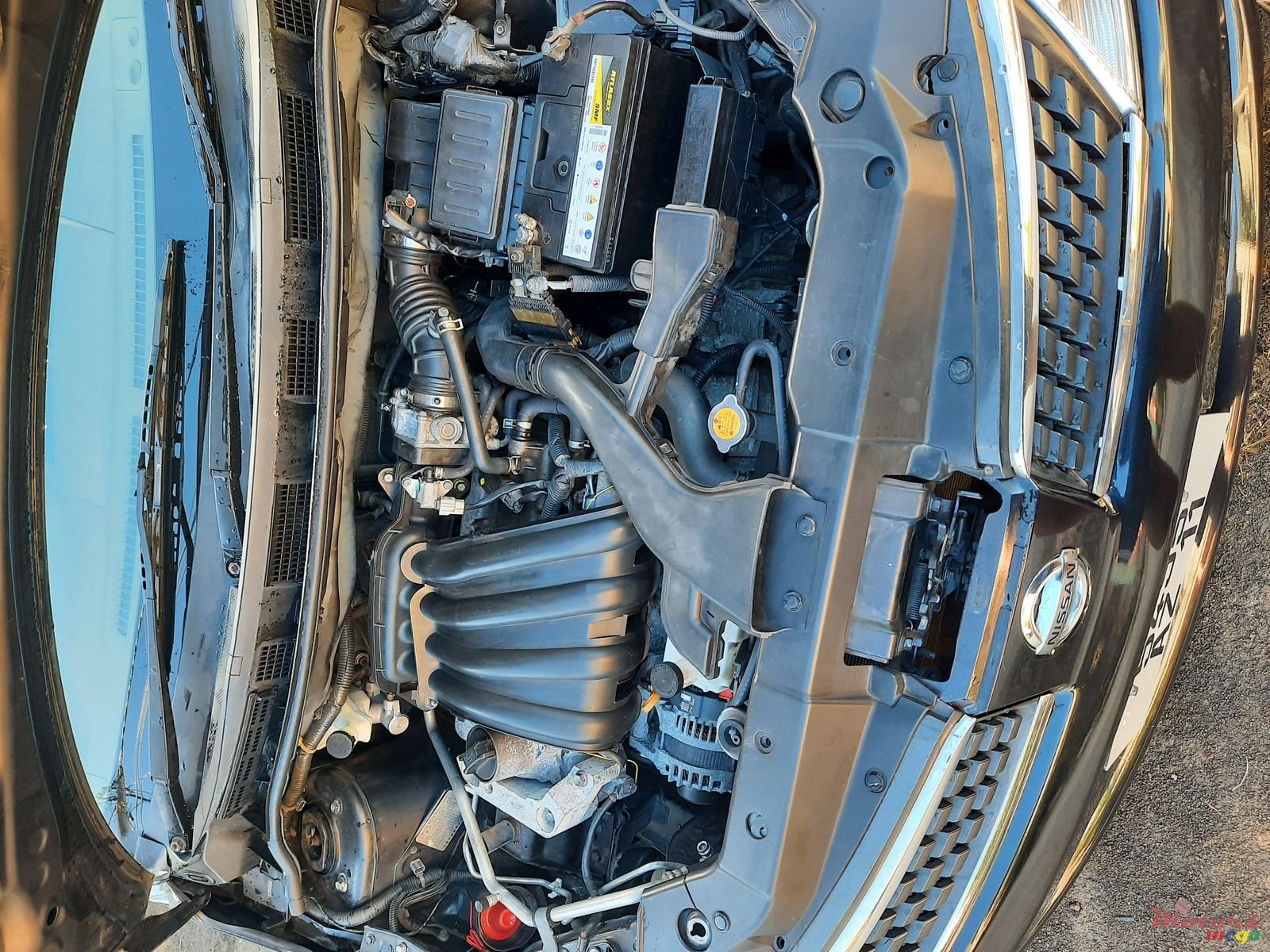 2011' Nissan Tiida photo #7