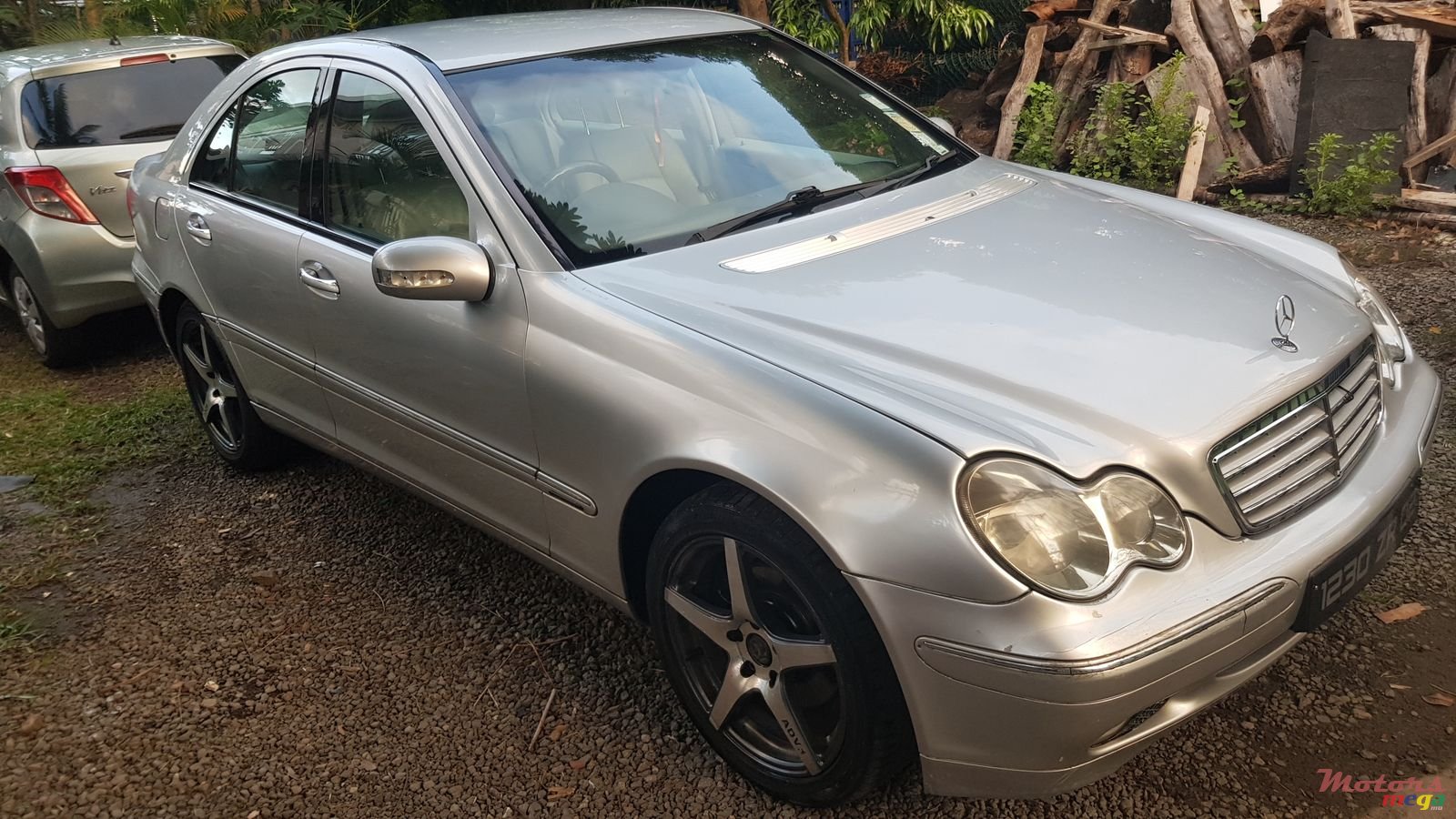 2002' Mercedes-Benz CL 200 photo #1